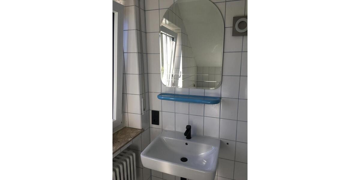 Dachgeschoßwohnung Schlier - 2.5 Zimmer, 72 m&sup2;, 800&euro; | Angebot:24600174