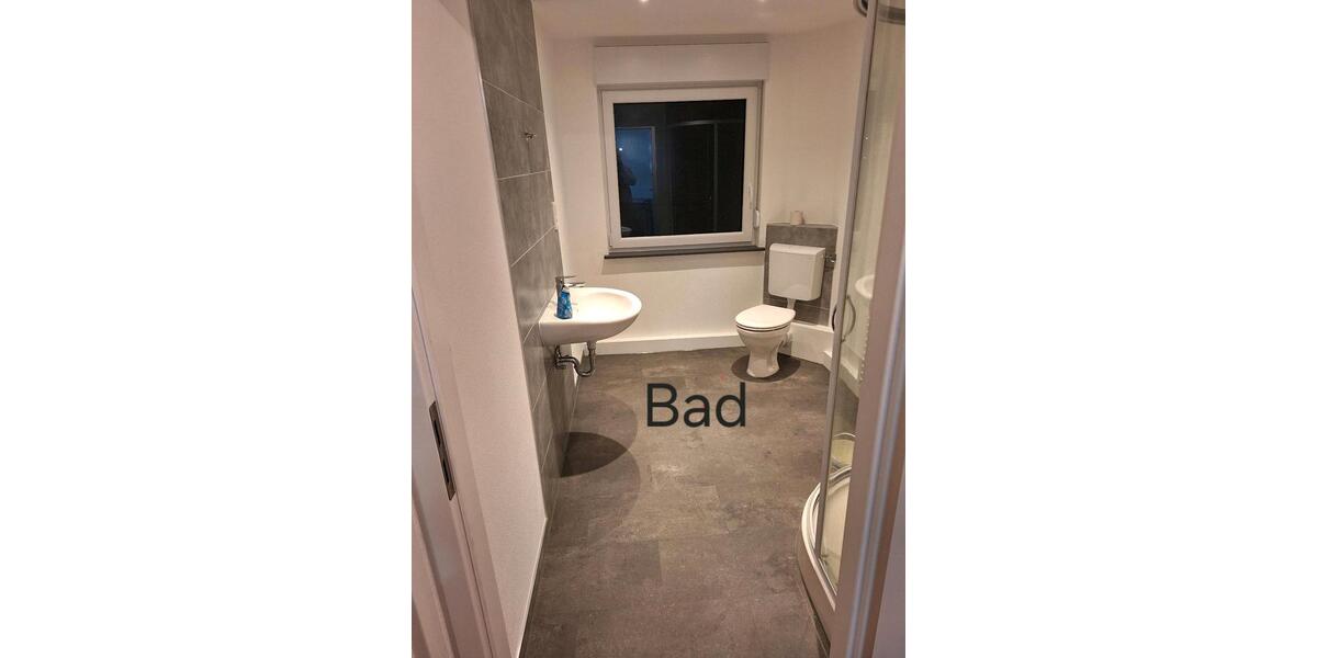 Einfamilienhaus Schiffweiler 3 Zimmer Küche und Bad + Garten 3 zimmer