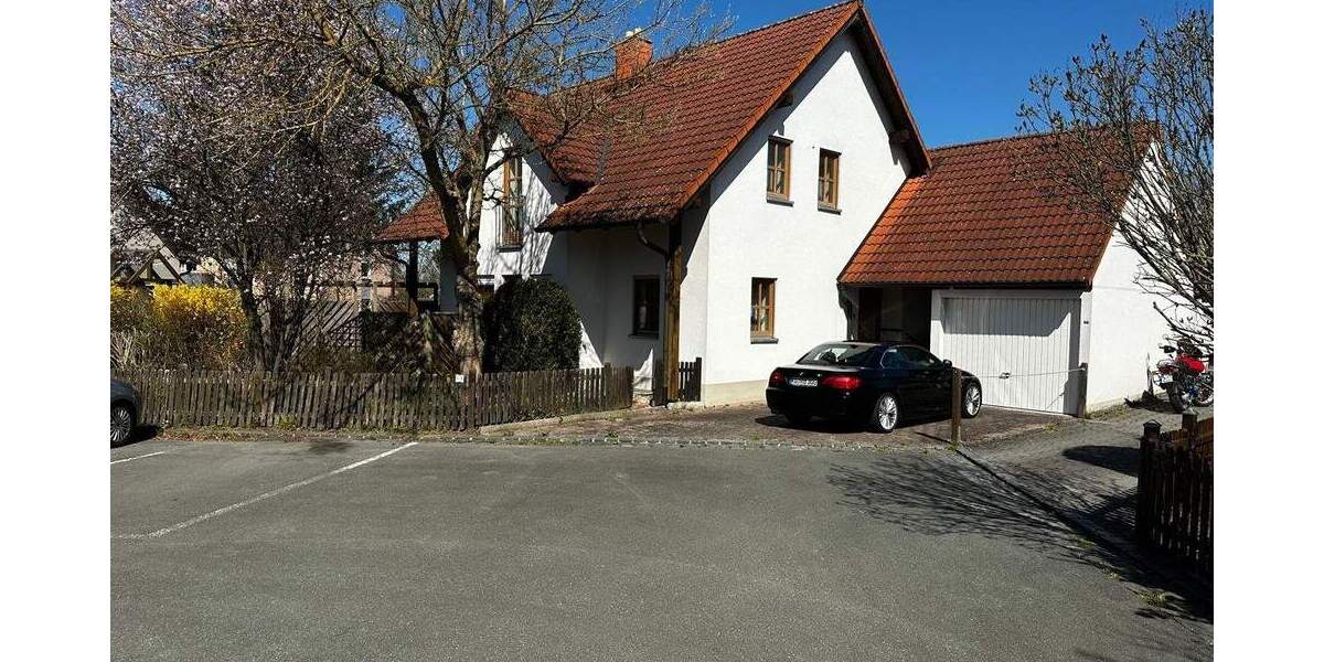 Einfamilienhaus Bayreuth Oberkonnersreuth - 5 Zimmer, 185 m&sup2;, 1.800&euro; | Angebot:24775327