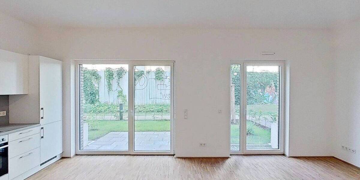 Etagenwohnung Saarbrücken St Johann - 2 Zimmer, 80 m&sup2;, 1.100&euro; | Angebot:26833887