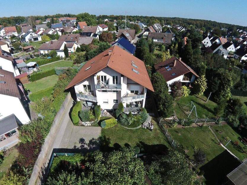 Schöne 2 Zimmer DG_Wohnung in sehr guter Lage 2 zimmer