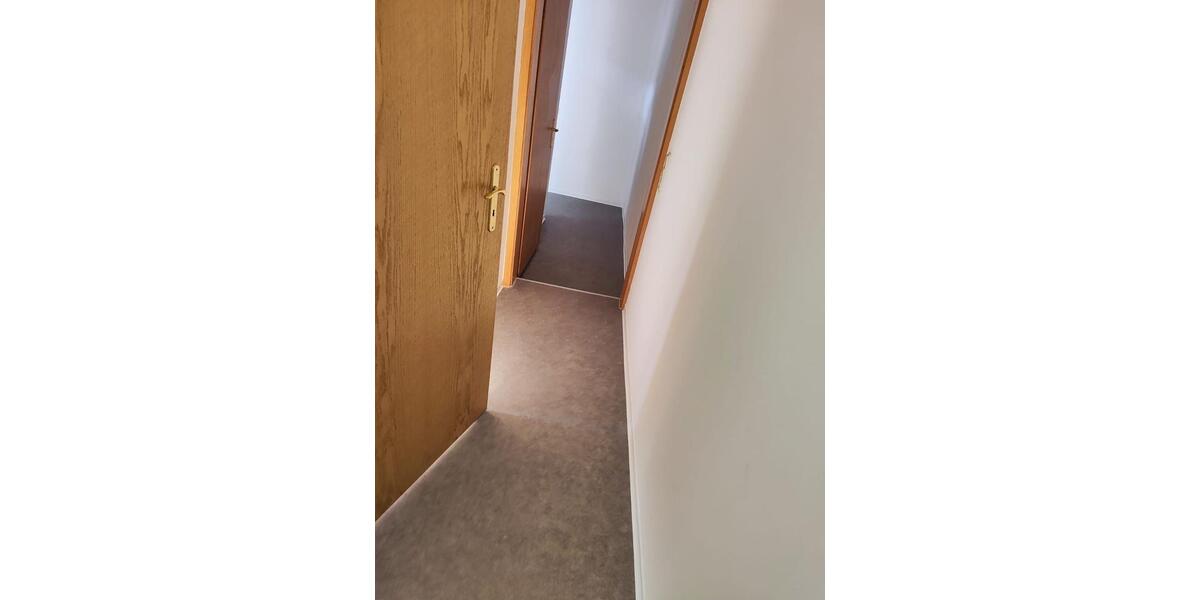 Etagenwohnung Hettstedt - 3 Zimmer, 96 m&sup2;, 500&euro; | Angebot:25710695