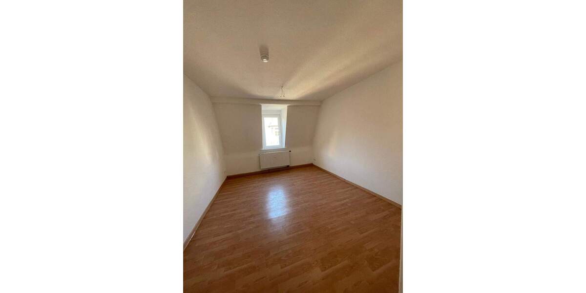 Etagenwohnung Jena West - 4 Zimmer, 90 m&sup2;, 1.272&euro; | Angebot:25731271