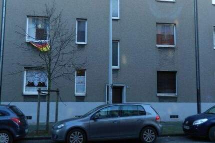 2 Zimmer Dachgeschoss-Wohnung in Duisburg-Neudorf