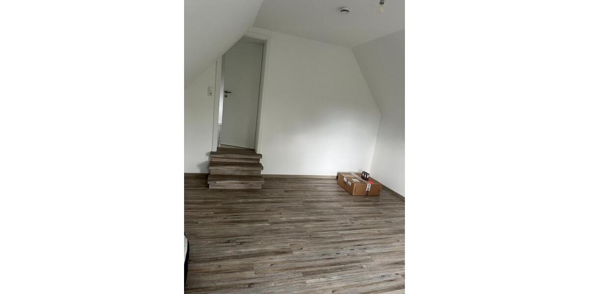 Etagenwohnung Bad Berleburg - 3 Zimmer, 92 m&sup2;, 650&euro; | Angebot:25856207