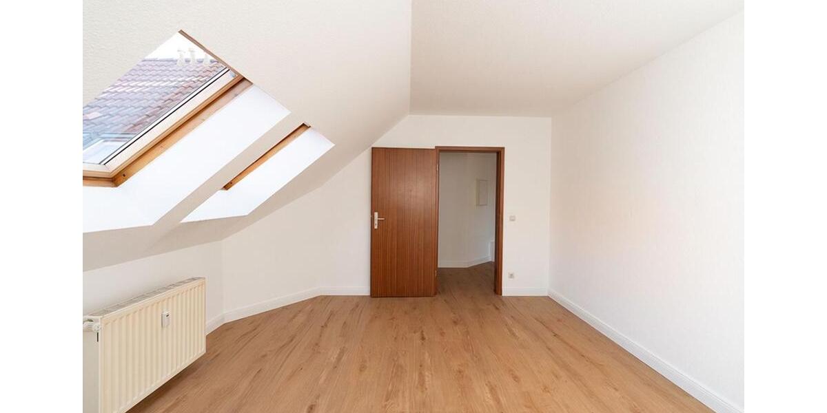 Dachgeschoßwohnung Pulsnitz - 4 Zimmer, 93 m&sup2;, 850&euro; | Angebot:23571123