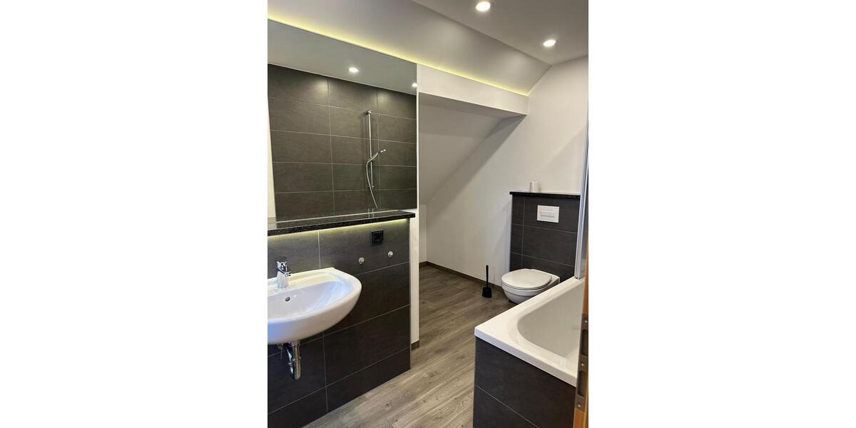 Dachgeschoßwohnung Großräschen - 1 Zimmer, 65 m&sup2;, 500&euro; | Angebot:25407256