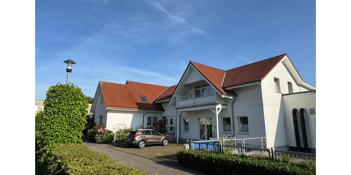 Dachgeschoßwohnung Grimmen - 4 Zimmer, 103 m&sup2;, 875&euro; | Angebot:24493624