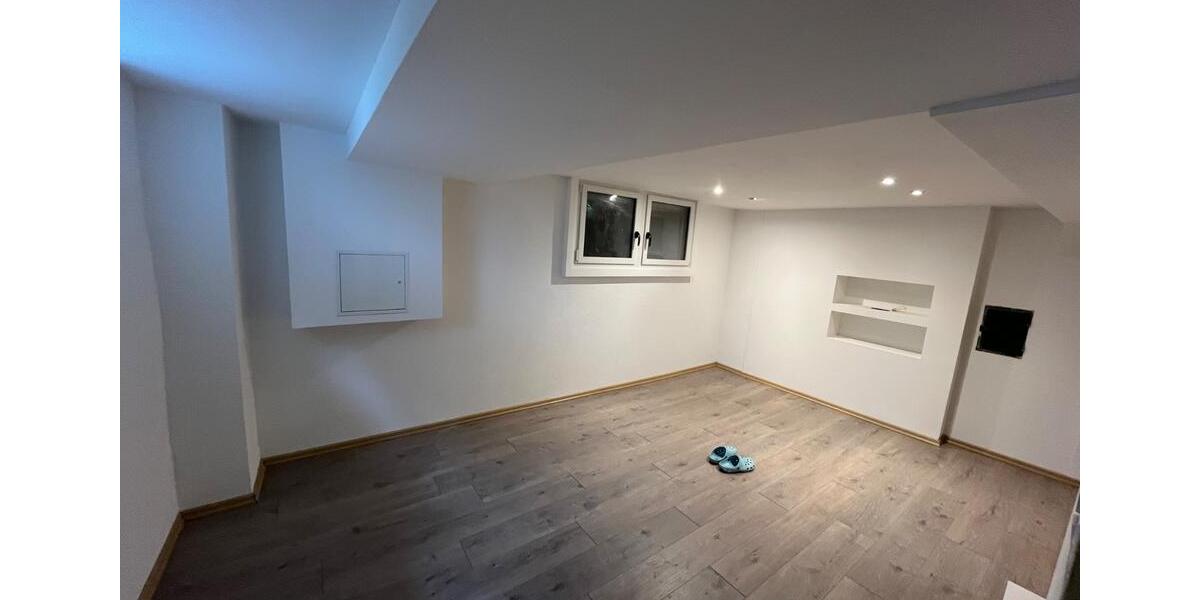 Etagenwohnung Stuttgart Neuwirtshaus - 3 Zimmer, 80 m&sup2;, 1.200&euro; | Angebot:26611507
