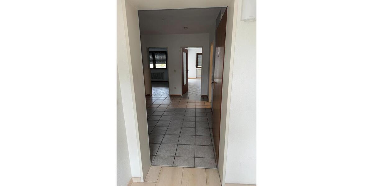Etagenwohnung Wittlich - 3 Zimmer, 84 m&sup2;, 740&euro; | Angebot:26425907