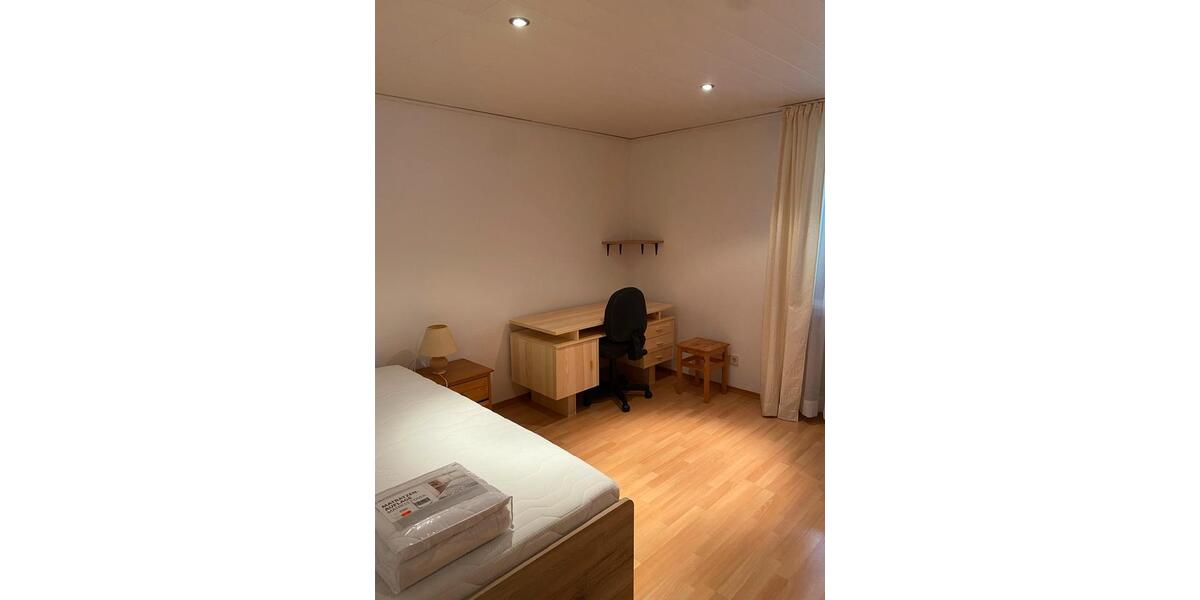 Wohnen auf Zeit Bad Dürrheim - 1 Zimmer, 100 m&sup2;, 420&euro; | Angebot:25982082
