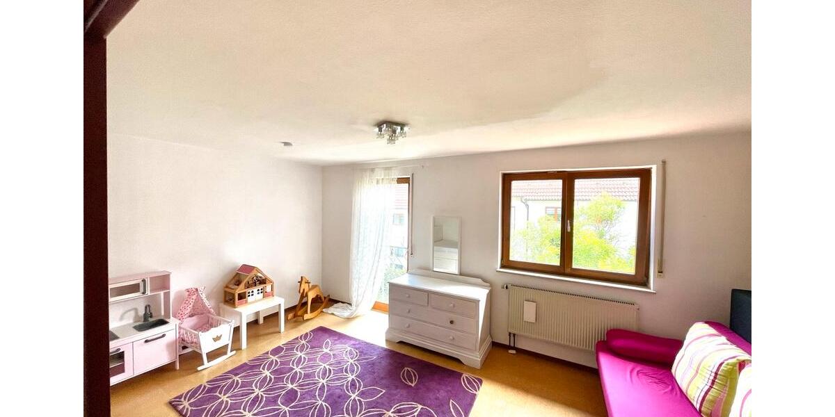 Reihenhaus Weil der Stadt - 5 Zimmer, 137 m&sup2;, 1.890&euro; | Angebot:26633031
