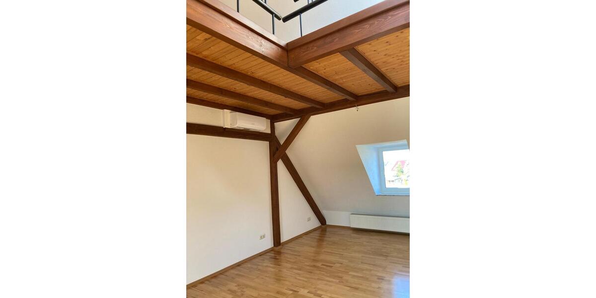 Dachgeschoßwohnung Elsteraue - 2 Zimmer, 60 m&sup2;, 360&euro; | Angebot:25965136