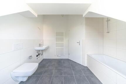 Gemütliches Wohnen unterm Dach-2 Zimmer mit Charme!