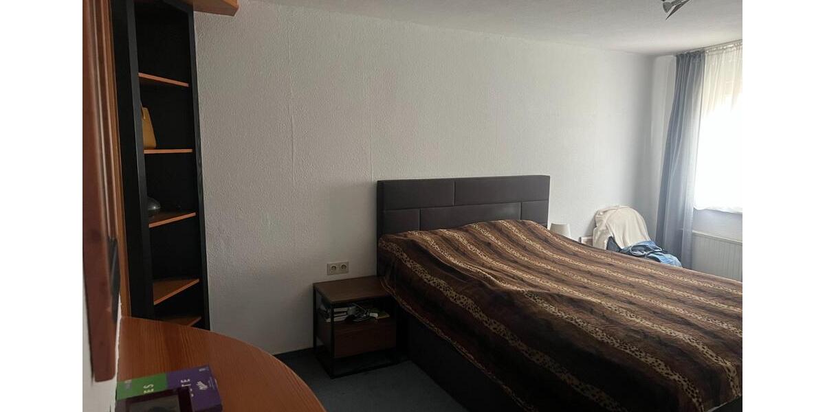 Reihenhaus Külsheim - 6 Zimmer, 200 m&sup2;, 1.100&euro; | Angebot:25088931