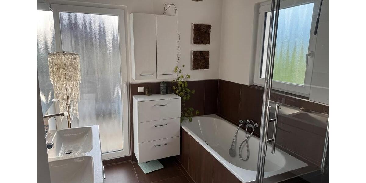 Wohnen auf Zeit Nürtingen - 6 Zimmer, 130 m&sup2;, 480&euro; | Angebot:26453322