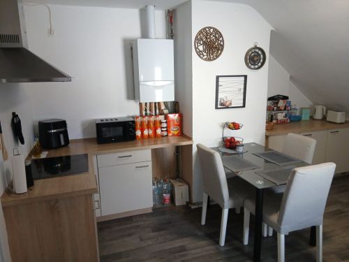 Hochwertige 4-Zimmer-Mietwohnung im Zentrum von 97421 Schweinfurt - Dachgeschoßwohnung Schweinfurt Schweinfurt | Angebot:26750511