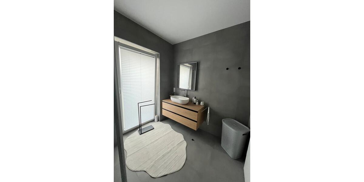 Erdgeschoßwohnung Westoverledingen - 3 Zimmer, 72 m&sup2;, 1.800&euro; | Angebot:24954126