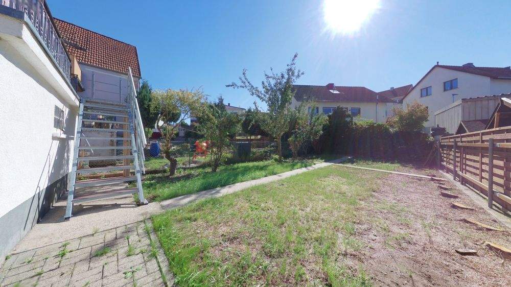 Reihenmittelhaus Kaiserslautern / Siegelbach Siegelbach - 4 Zimmer, 143 m&sup2;, 1.500&euro; | Angebot:24112892