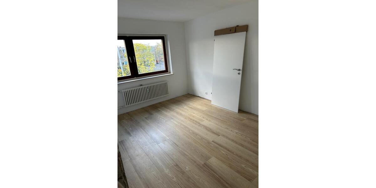 Etagenwohnung Karlsruhe Mühlburg - 3 Zimmer, 80 m&sup2;, 1.200&euro; | Angebot:25945547