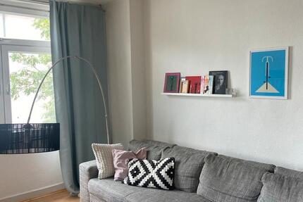 Lichtdurchflutete Altbauwohnung mit Wohnküche 3 zimmer