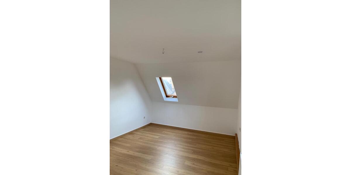 Dachgeschoßwohnung Mengen - 2 Zimmer, 58 m&sup2;, 580&euro; | Angebot:24742878