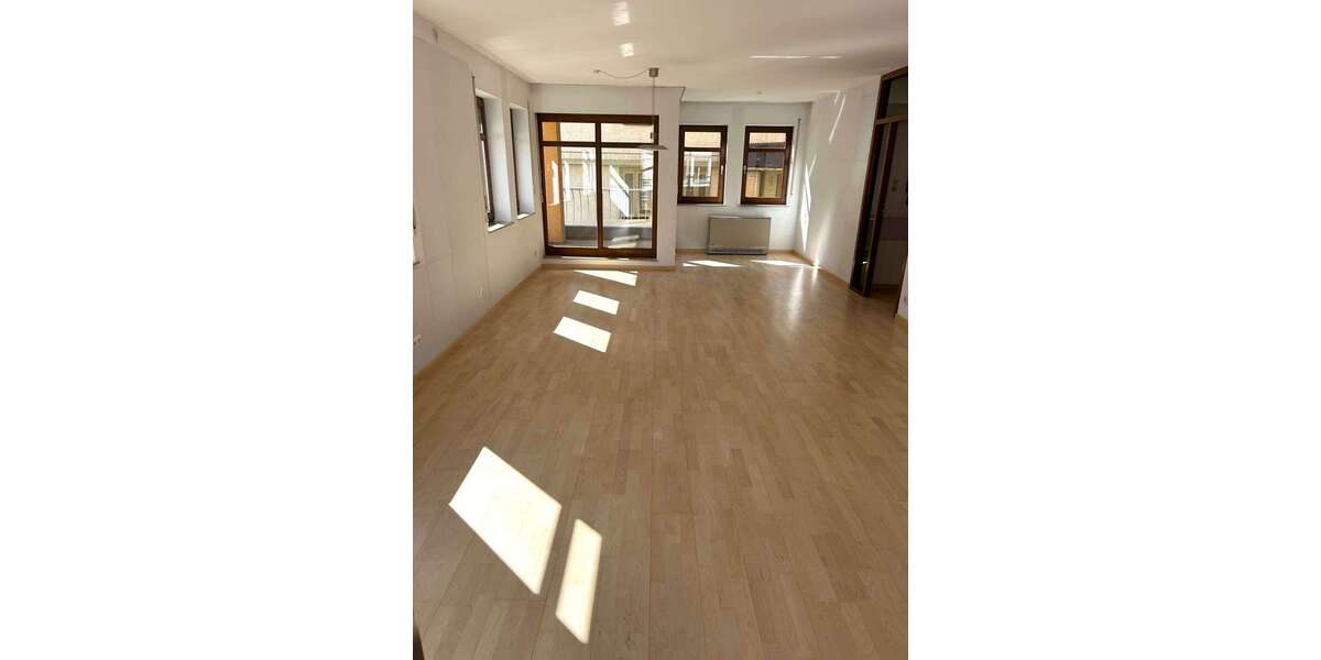 Etagenwohnung Künzelsau - 2 Zimmer, 74 m&sup2;, 750&euro; | Angebot:26561658