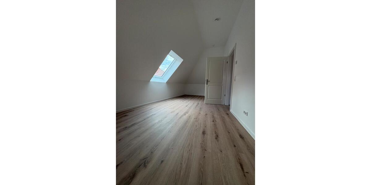 Dachgeschoßwohnung Ludwigslust - 2 Zimmer, 59 m&sup2;, 645&euro; | Angebot:23040685