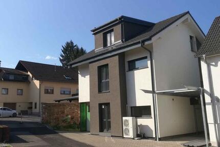EFH, A+ Energiesparhaus, Erstbezug, Familienglück mit Garten zimmer