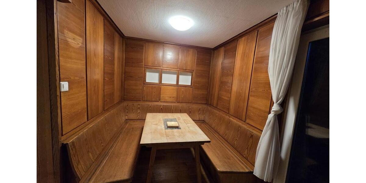 Zimmer mit Wlan, Teilung von Küche und DuscheWC, Waschmaschine, Garten und Terrasse 1 zimmer