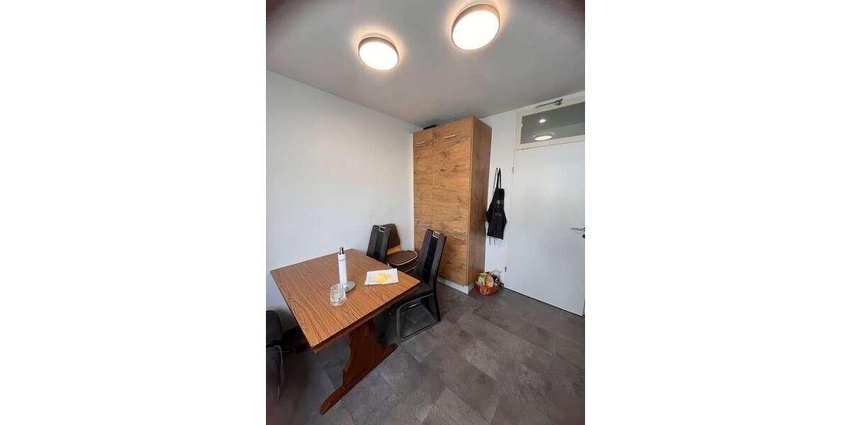 Etagenwohnung Hermeskeil - 4 Zimmer, 81 m&sup2;, 680&euro; | Angebot:25650811