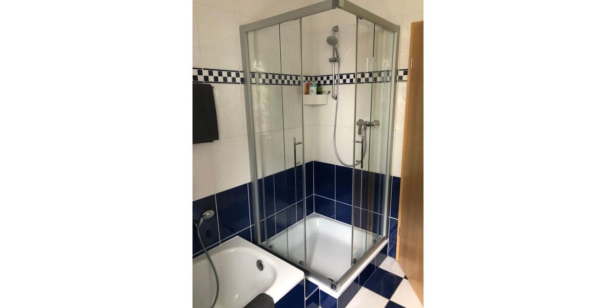 Sonnige 3,5 Z., Balkon, Küche, Diele, Bad, Gäste Bad. HWR. EGre - 3.5 Plettenberg | Angebot:25931702