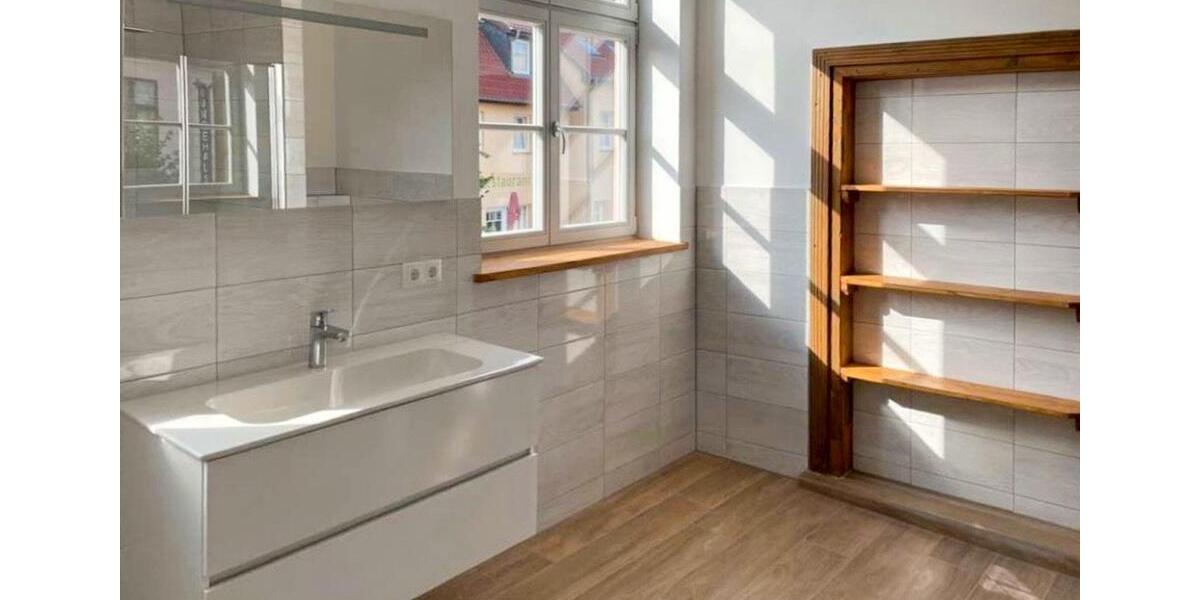 Stilvolle Wohnung in saniertem Altbau mit großer Sonnenterrasse 4 zimmer