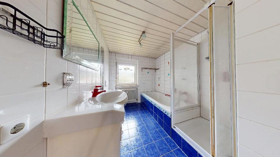 +++Dachgeschosswohnung mit 3 Zimmer, Loggia und Stellplatz in hervorragender Wohnlage +++ 3 zimmer