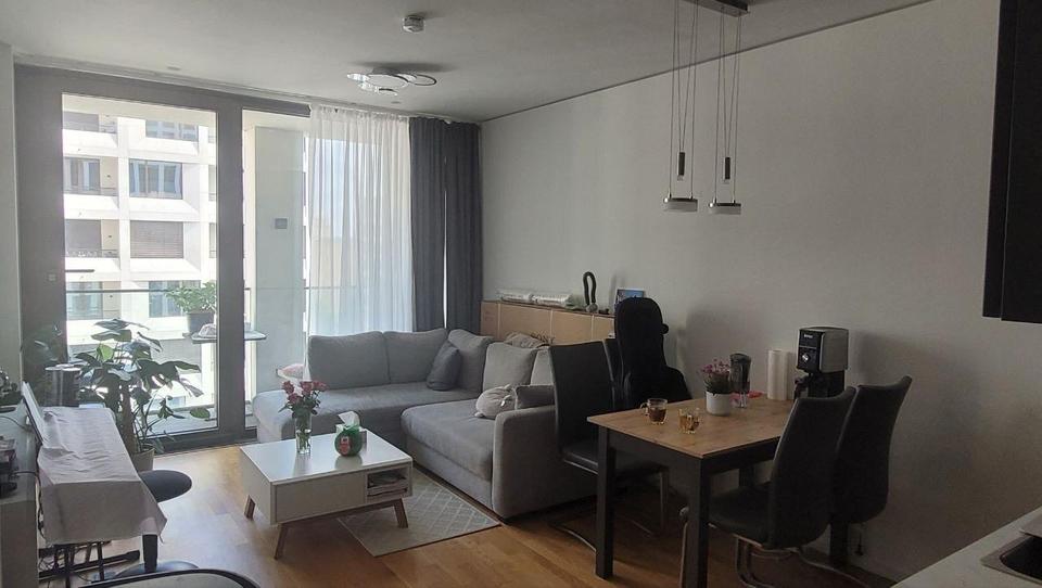 Etagenwohnung Berlin Mitte - 2 Zimmer, 54 m&sup2;, 1.600&euro; | Angebot:26624995