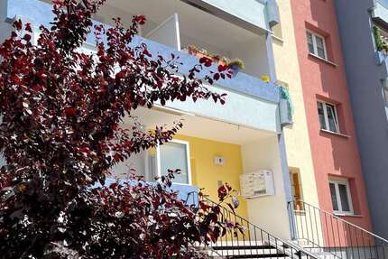 Wohnung zum Mieten in Halle 369 € 56 m² 3 zimmer