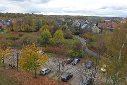 Mit dem Aufzug in die Familienwohnung zimmer