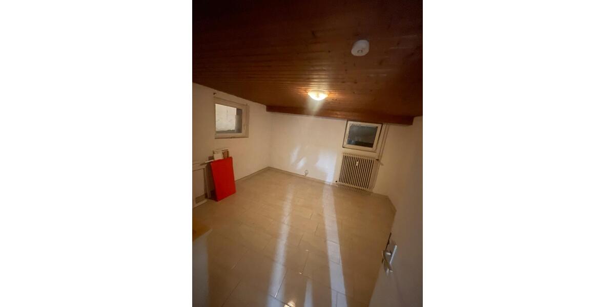 Wohnen auf Zeit Asperg - 1 Zimmer, 16 m&sup2;, 500&euro; | Angebot:25227941