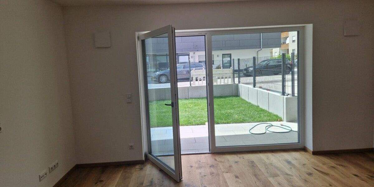 Etagenwohnung Deggendorf - 2 Zimmer, 72 m&sup2;, 930&euro; | Angebot:25671557