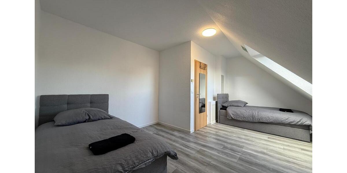Wohnen auf Zeit Wiesbaden Südost - 5 Zimmer, 155 m&sup2;, 1.100&euro; | Angebot:26044060