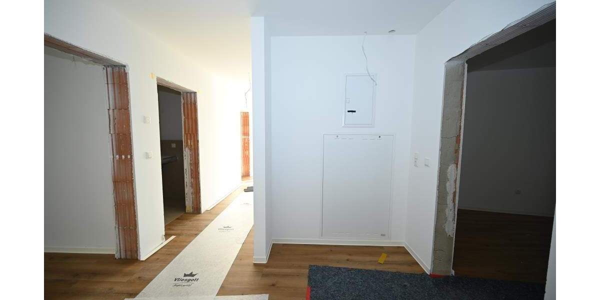 Etagenwohnung Seubersdorf - 4 Zimmer, 123 m&sup2;, 1.190&euro; | Angebot:25775392