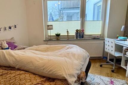 Zimmer in Zweier WG, sehr zentral 2 zimmer