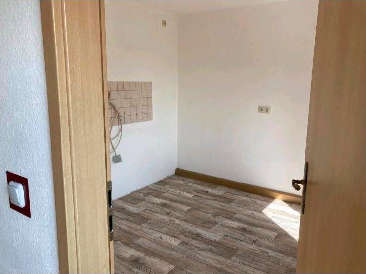 Erdgeschoßwohnung Zeitz - 6 Zimmer, 63 m&sup2;, 373&euro; | Angebot:24562258