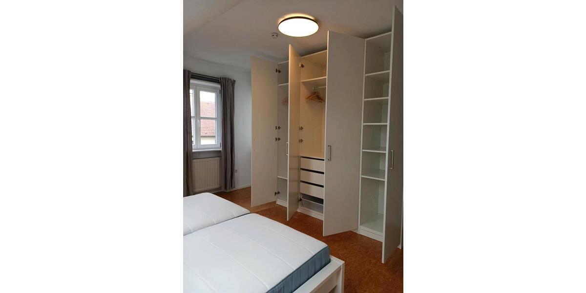 Etagenwohnung Kreuzwertheim - 2 Zimmer, 60 m&sup2;, 880&euro; | Angebot:24300307