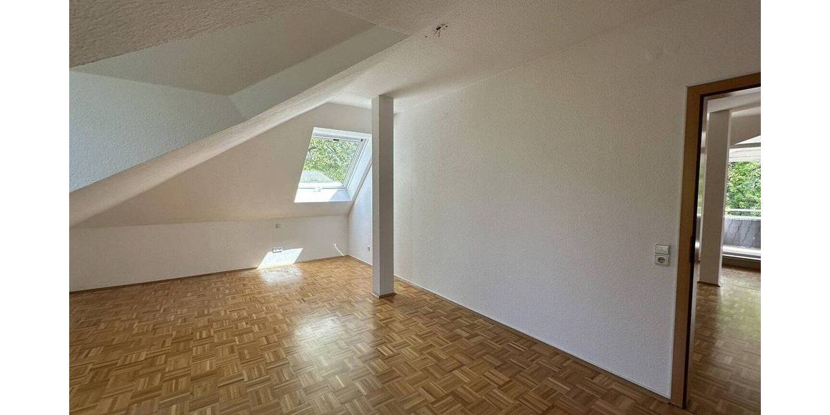 Etagenwohnung Kassel Bad Wilhelmshöhe - 3 Zimmer, 106 m&sup2;, 1.100&euro; | Angebot:26825326