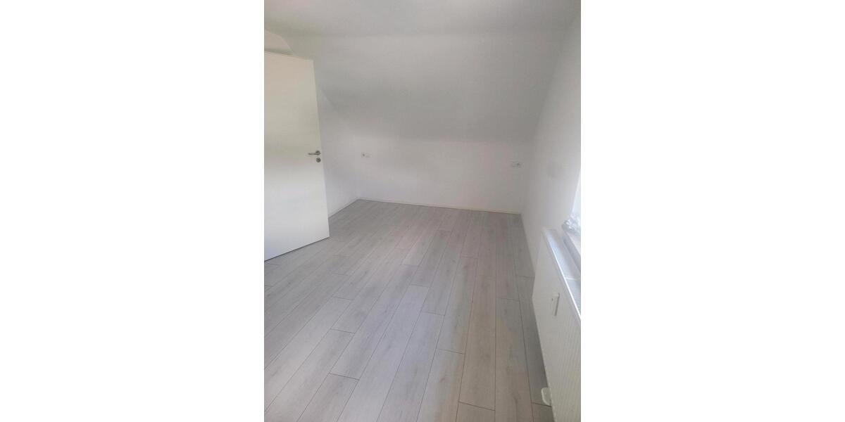 Dachgeschoßwohnung Oberteuringen - 2 Zimmer, 55 m&sup2;, 960&euro; | Angebot:26247522