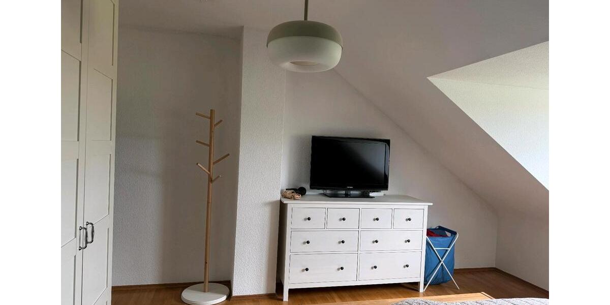 Dachgeschoßwohnung Homburg - 3 Zimmer, 89 m&sup2;, 910&euro; | Angebot:26578395