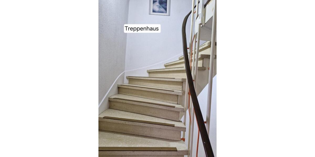 Dachgeschoßwohnung Wetzlar Altenberger Straße - 2 Zimmer, 65 m&sup2;, 500&euro; | Angebot:25262799