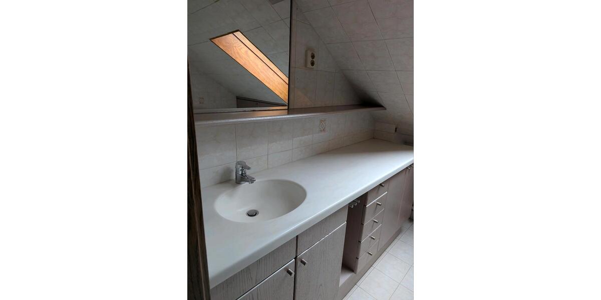 Dachgeschoßwohnung Eberdingen - 3.5 Zimmer, 64 m&sup2;, 640&euro; | Angebot:26374167