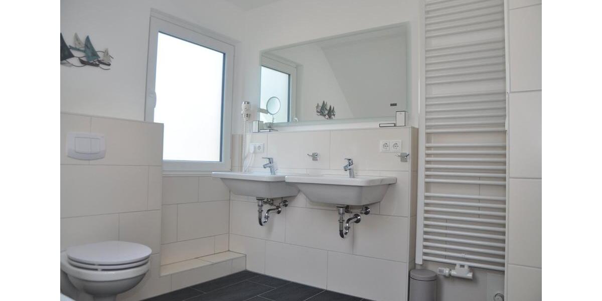 Dachgeschoßwohnung Eckernförde - 3 Zimmer, 65 m&sup2;, 1.350&euro; | Angebot:26522981